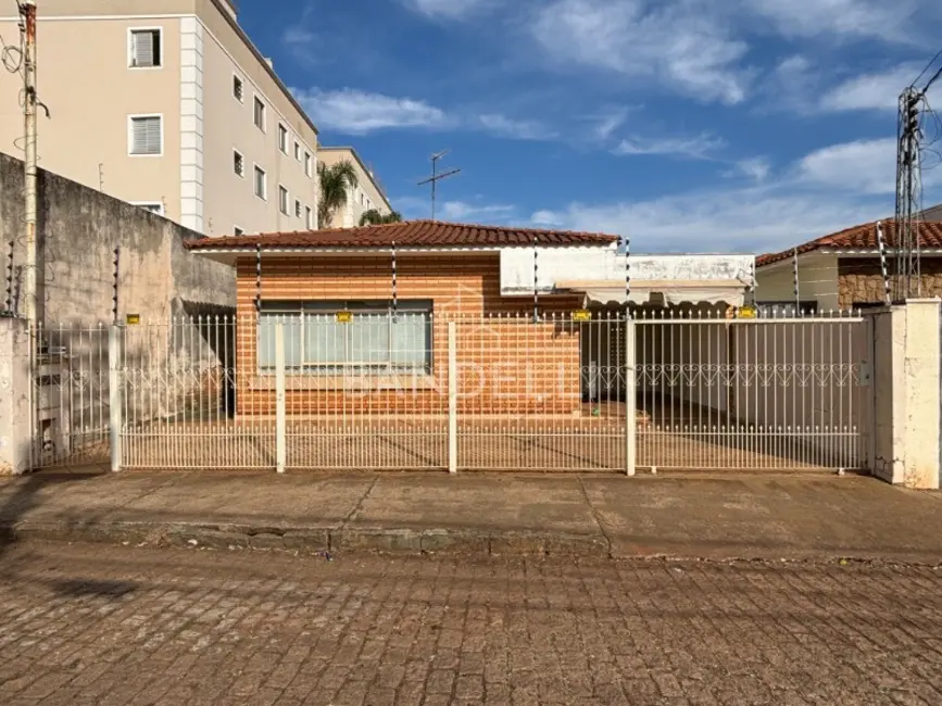 Foto 1 de Casa com 3 quartos à venda, 110m2 em Centro, Araraquara - SP