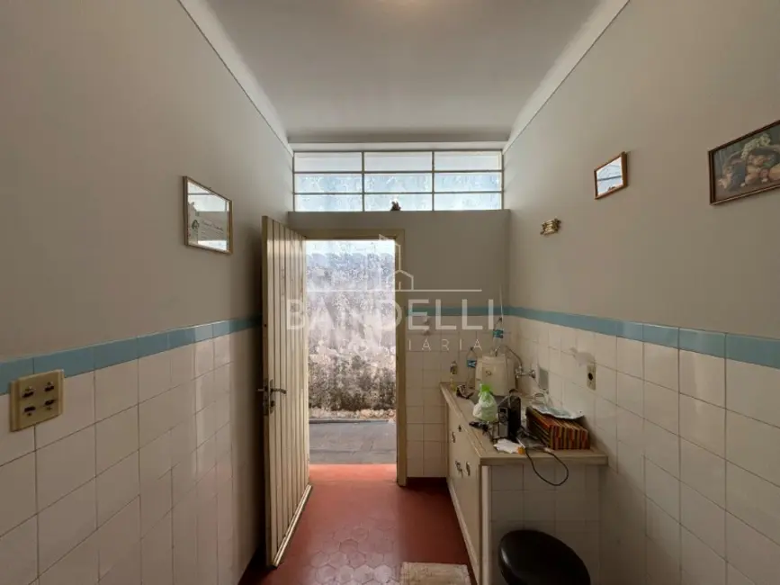 Casa com 3 quartos à venda, 110m2 em Centro, Araraquara - SP - imagem 9 Foto 9 de Casa com 3 quartos à venda, 110m2 em Centro, Araraquara - SP