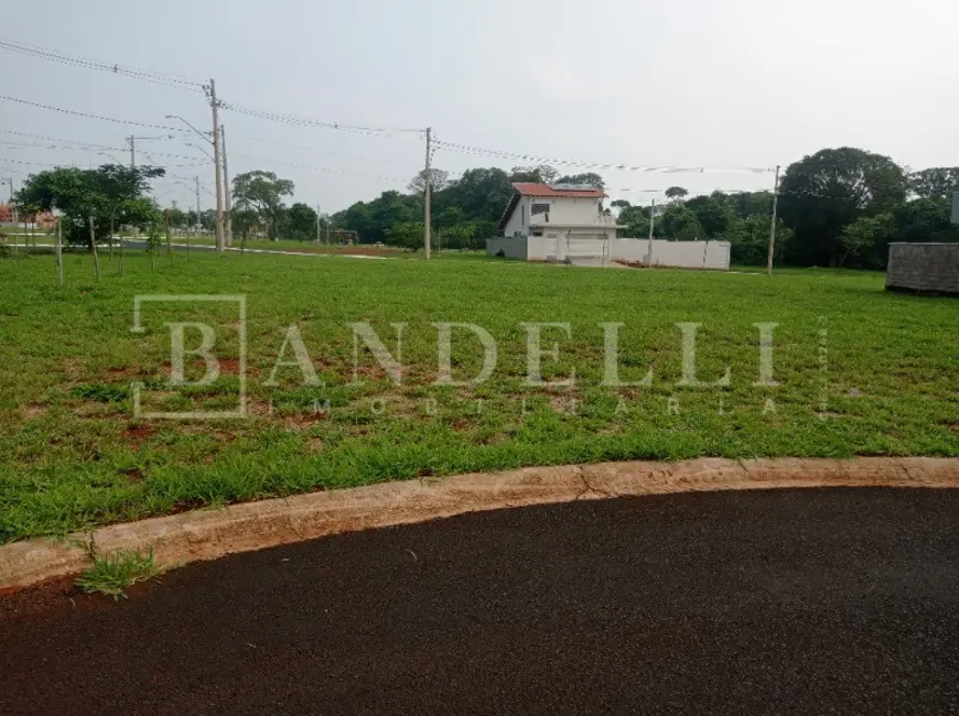 Foto 2 de Terreno / Lote à venda em Jardim São Camilo II, Araraquara - SP