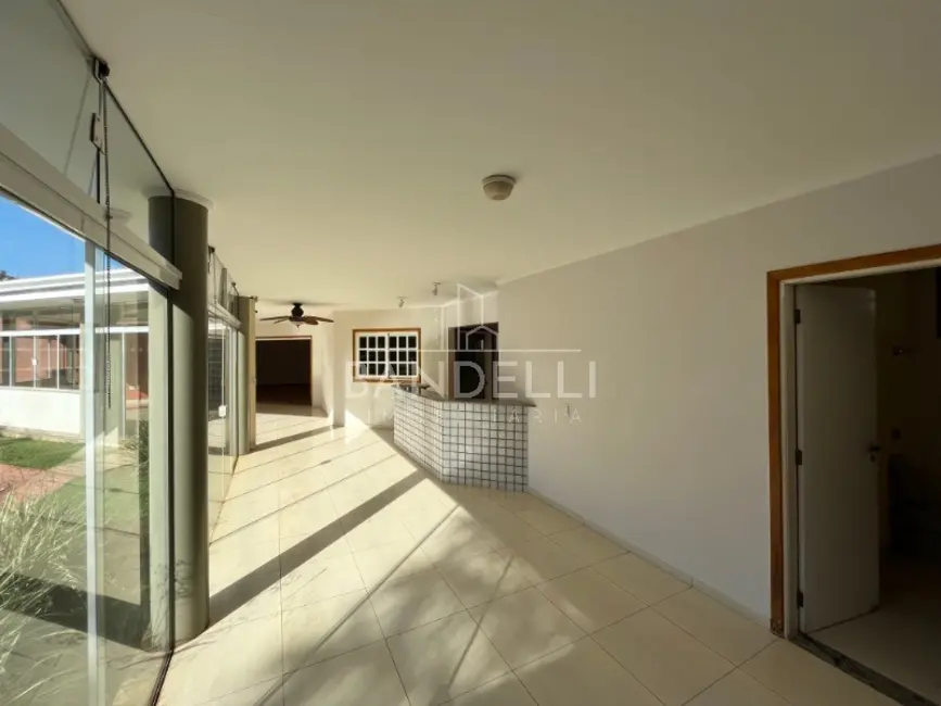 Casa de Condomínio com 4 quartos à venda, 494m2 em Condomínio Manoela, Araraquara - SP - imagem 9 Foto 9 de Casa de Condomínio com 4 quartos à venda, 494m2 em Condomínio Manoela, Araraquara - SP