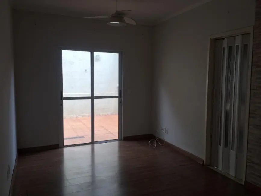 Foto 2 de Casa de Condomínio com 2 quartos à venda, 202m2 em Jardim Mangiacapra, Araraquara - SP