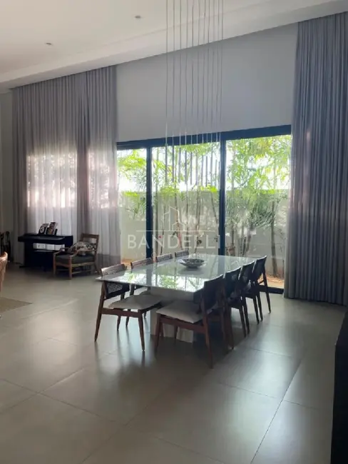 Casa de Condomínio com 4 quartos à venda, 637m2 em Araraquara - SP - imagem 9 Foto 9 de Casa de Condomínio com 4 quartos à venda, 637m2 em Araraquara - SP