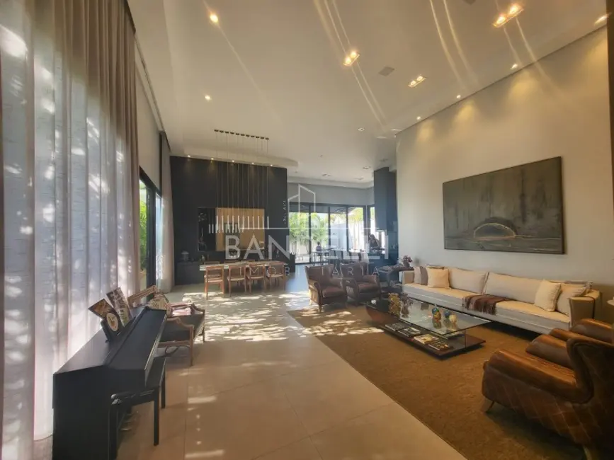 Casa de Condomínio com 4 quartos à venda, 637m2 em Araraquara - SP - imagem 4 Foto 4 de Casa de Condomínio com 4 quartos à venda, 637m2 em Araraquara - SP