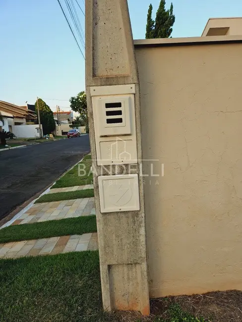 Terreno / Lote à venda em Araraquara - SP - imagem 4 Foto 4 de Terreno / Lote à venda em Araraquara - SP
