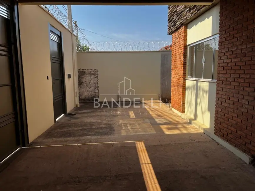 Casa com 3 quartos à venda, 184m2 em Jardim Brasil (Vila Xavier), Araraquara - SP - imagem 3 Foto 3 de Casa com 3 quartos à venda, 184m2 em Jardim Brasil (Vila Xavier), Araraquara - SP