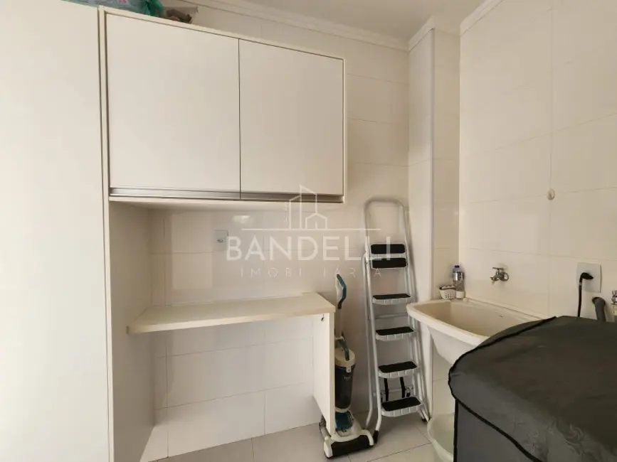 Casa de Condomínio com 3 quartos à venda, 208m2 em Parque Residencial Damha, Araraquara - SP - imagem 7 Foto 7 de Casa de Condomínio com 3 quartos à venda, 208m2 em Parque Residencial Damha, Araraquara - SP