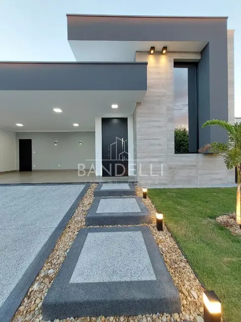 Casa de Condomínio com 3 quartos à venda, 166m2 em Parque Residencial Damha, Araraquara - SP - imagem 3 Foto 3 de Casa de Condomínio com 3 quartos à venda, 166m2 em Parque Residencial Damha, Araraquara - SP