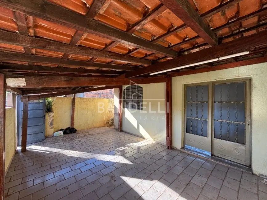 Casa com 3 quartos à venda e para alugar, 270m2 em Jardim Paulistano (Vila Xavier), Araraquara - SP - imagem 3 Foto 3 de Casa com 3 quartos à venda e para alugar, 270m2 em Jardim Paulistano (Vila Xavier), Araraquara - SP