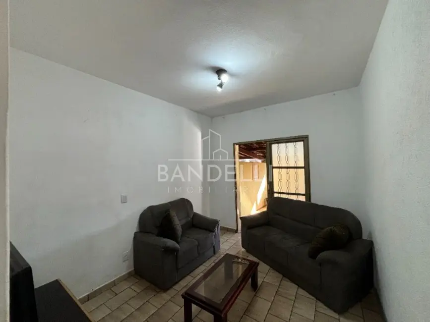 Casa com 3 quartos à venda e para alugar, 270m2 em Jardim Paulistano (Vila Xavier), Araraquara - SP - imagem 6 Foto 6 de Casa com 3 quartos à venda e para alugar, 270m2 em Jardim Paulistano (Vila Xavier), Araraquara - SP