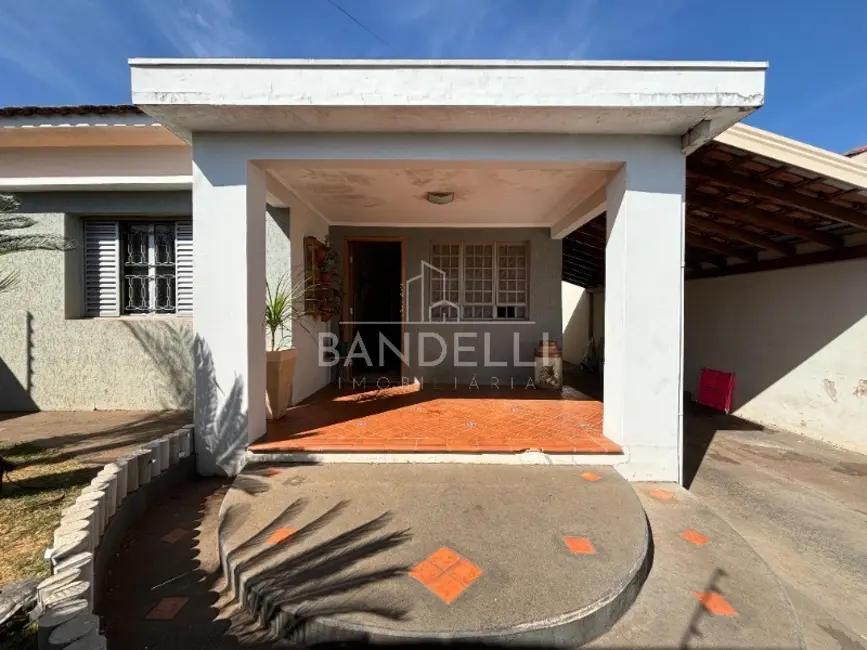 Casa com 3 quartos à venda, 160m2 em Vila Xavier (Vila Xavier), Araraquara - SP - imagem 6 Foto 6 de Casa com 3 quartos à venda, 160m2 em Vila Xavier (Vila Xavier), Araraquara - SP
