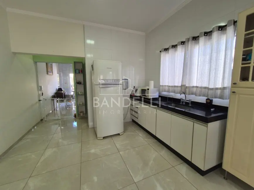 Casa com 2 quartos à venda, 164m2 em Cidade Jardim, Araraquara - SP - imagem 7 Foto 7 de Casa com 2 quartos à venda, 164m2 em Cidade Jardim, Araraquara - SP