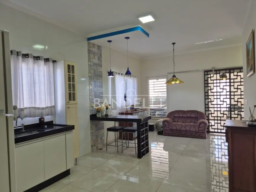 Casa com 2 quartos à venda, 164m2 em Cidade Jardim, Araraquara - SP - imagem 8 Foto 8 de Casa com 2 quartos à venda, 164m2 em Cidade Jardim, Araraquara - SP