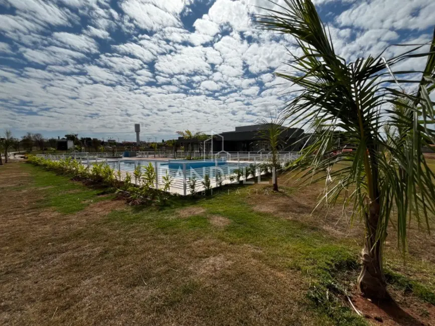 Foto 28 de Terreno / Lote à venda, 300m2 em Parque Residencial Damha, Araraquara - SP