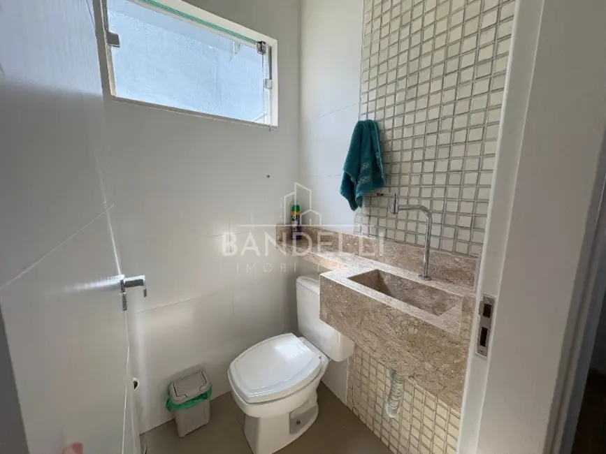 Sala Comercial com 3 quartos à venda, 322m2 em Jardim das Roseiras, Araraquara - SP - imagem 9 Foto 9 de Sala Comercial com 3 quartos à venda, 322m2 em Jardim das Roseiras, Araraquara - SP