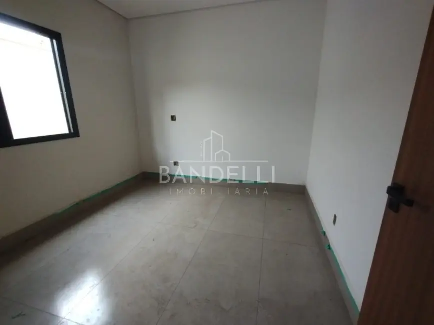 Casa de Condomínio com 3 quartos à venda, 250m2 em Residencial Campos de Piemonte, Araraquara - SP - imagem 9 Foto 9 de Casa de Condomínio com 3 quartos à venda, 250m2 em Residencial Campos de Piemonte, Araraquara - SP