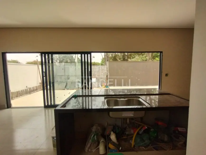 Casa de Condomínio com 3 quartos à venda, 250m2 em Residencial Campos de Piemonte, Araraquara - SP - imagem 4 Foto 4 de Casa de Condomínio com 3 quartos à venda, 250m2 em Residencial Campos de Piemonte, Araraquara - SP