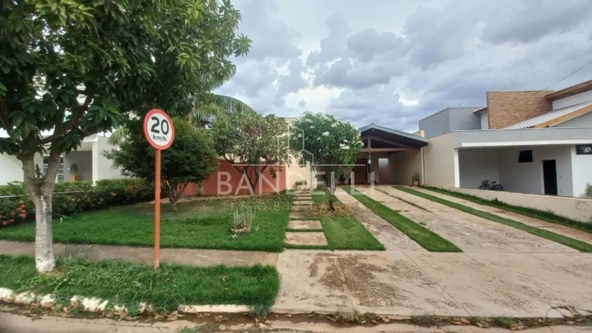 Foto 2 de Casa de Condomínio com 3 quartos à venda, 235m2 em Araraquara - SP
