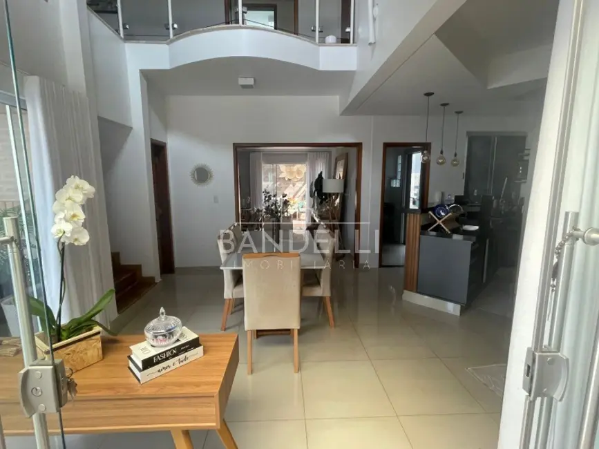 Casa com 2 quartos à venda, 220m2 em Araraquara - SP - imagem 9 Foto 9 de Casa com 2 quartos à venda, 220m2 em Araraquara - SP