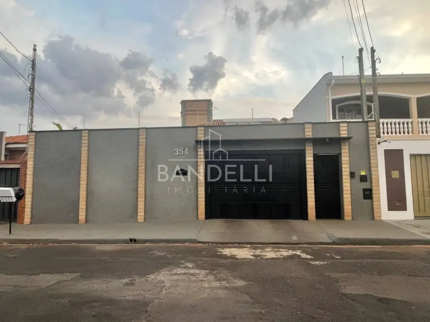 Foto 1 de Casa com 2 quartos à venda, 220m2 em Araraquara - SP