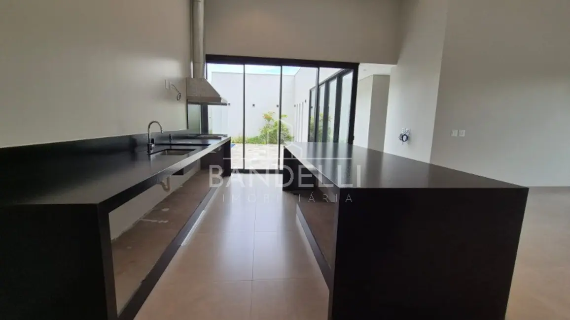 Casa de Condomínio com 4 quartos à venda, 312m2 em Residencial Portal dos Oitis, Araraquara - SP - imagem 6 Foto 6 de Casa de Condomínio com 4 quartos à venda, 312m2 em Residencial Portal dos Oitis, Araraquara - SP