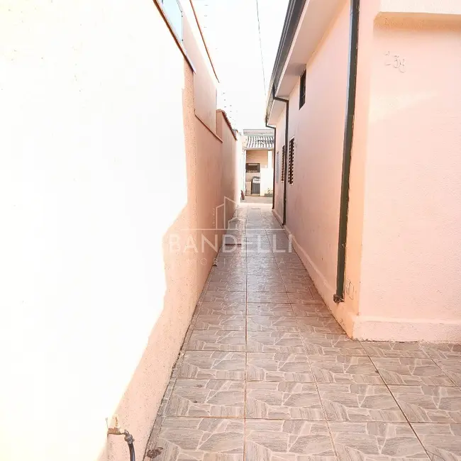 Casa com 5 quartos à venda, 231m2 em Araraquara - SP - imagem 9 Foto 9 de Casa com 5 quartos à venda, 231m2 em Araraquara - SP