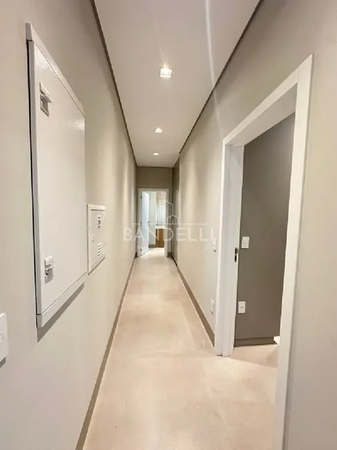 Casa de Condomínio com 3 quartos à venda, 271m2 em Parque Residencial Damha, Araraquara - SP - imagem 8 Foto 8 de Casa de Condomínio com 3 quartos à venda, 271m2 em Parque Residencial Damha, Araraquara - SP