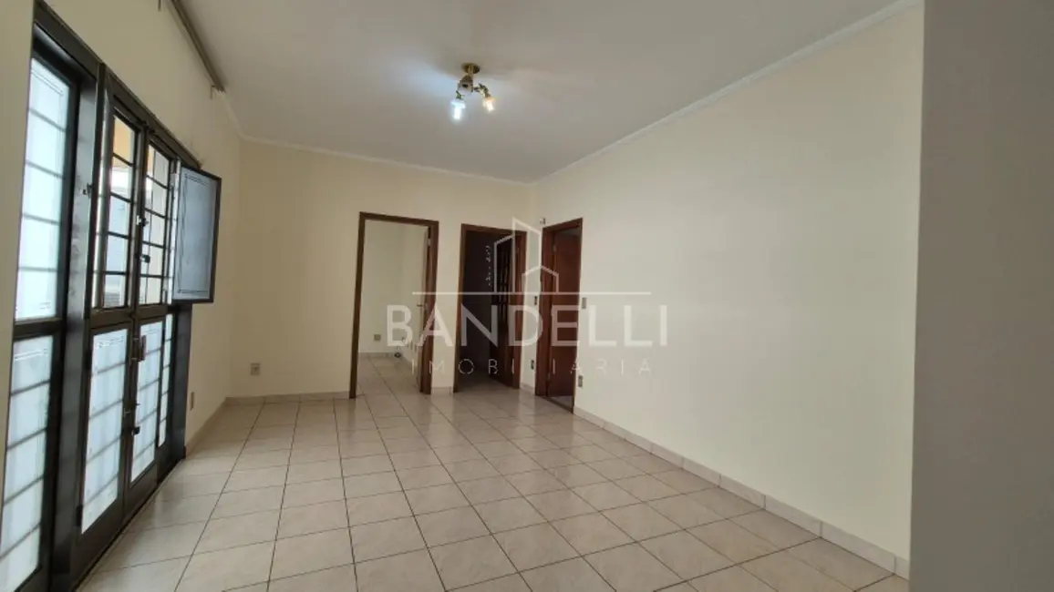 Foto 1 de Casa com 4 quartos à venda, 318m2 em Jardim Brasil (Vila Xavier), Araraquara - SP
