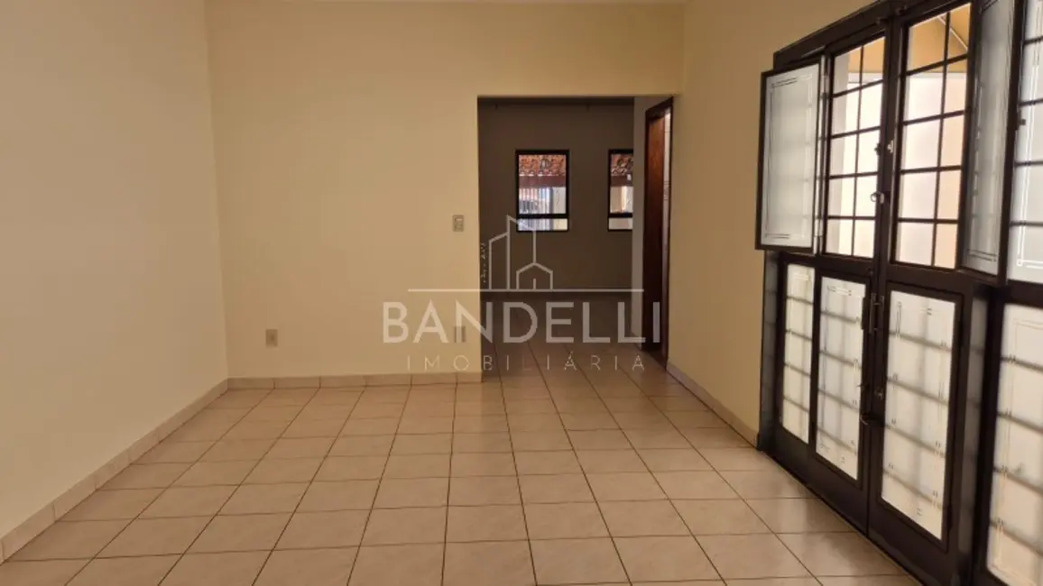 Casa com 4 quartos à venda, 318m2 em Jardim Brasil (Vila Xavier), Araraquara - SP - imagem 3 Foto 3 de Casa com 4 quartos à venda, 318m2 em Jardim Brasil (Vila Xavier), Araraquara - SP