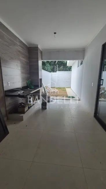 Casa de Condomínio com 3 quartos à venda, 153m2 em Araraquara - SP - imagem 5 Foto 5 de Casa de Condomínio com 3 quartos à venda, 153m2 em Araraquara - SP