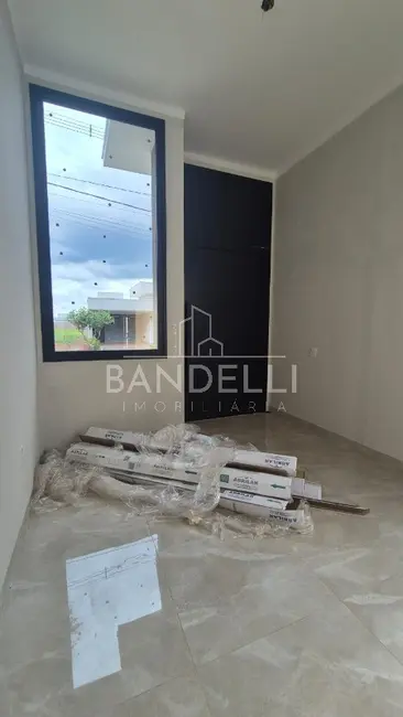 Foto 2 de Casa de Condomínio com 3 quartos à venda, 153m2 em Araraquara - SP