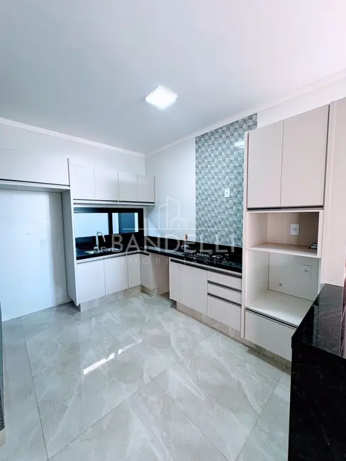 Foto 4 de Casa de Condomínio com 3 quartos à venda, 154m2 em Araraquara - SP