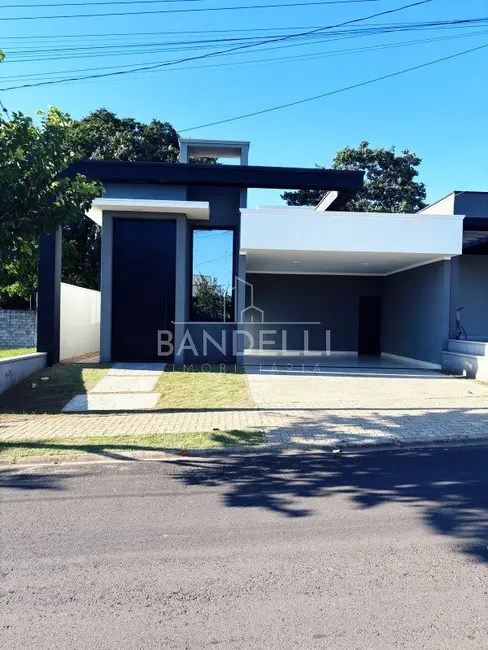 Foto 1 de Casa de Condomínio com 3 quartos à venda, 154m2 em Araraquara - SP