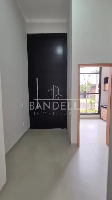 Casa de Condomínio com 3 quartos à venda, 179m2 em Araraquara - SP - imagem 4 Foto 4 de Casa de Condomínio com 3 quartos à venda, 179m2 em Araraquara - SP