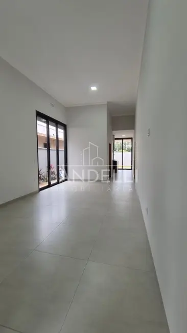 Casa de Condomínio com 3 quartos à venda, 179m2 em Araraquara - SP - imagem 9 Foto 9 de Casa de Condomínio com 3 quartos à venda, 179m2 em Araraquara - SP
