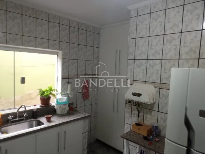 Casa com 3 quartos à venda, 210m2 em Vila Suconasa, Araraquara - SP - imagem 5 Foto 5 de Casa com 3 quartos à venda, 210m2 em Vila Suconasa, Araraquara - SP