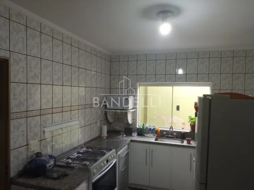 Casa com 3 quartos à venda, 210m2 em Vila Suconasa, Araraquara - SP - imagem 6 Foto 6 de Casa com 3 quartos à venda, 210m2 em Vila Suconasa, Araraquara - SP