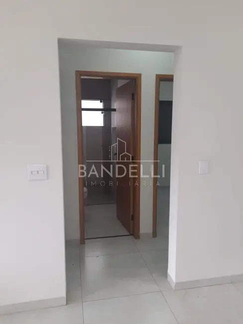 Casa de Condomínio com 3 quartos à venda, 103m2 em Araraquara - SP - imagem 5 Foto 5 de Casa de Condomínio com 3 quartos à venda, 103m2 em Araraquara - SP