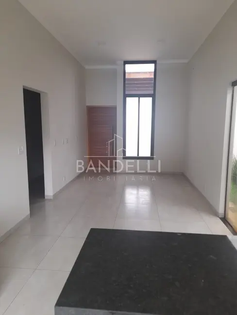 Casa de Condomínio com 3 quartos à venda, 103m2 em Araraquara - SP - imagem 4 Foto 4 de Casa de Condomínio com 3 quartos à venda, 103m2 em Araraquara - SP