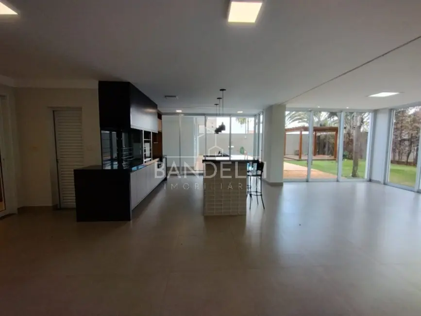 Casa de Condomínio com 5 quartos à venda e para alugar, 374m2 em Parque Residencial Damha, Araraquara - SP - imagem 5 Foto 5 de Casa de Condomínio com 5 quartos à venda e para alugar, 374m2 em Parque Residencial Damha, Araraquara - SP