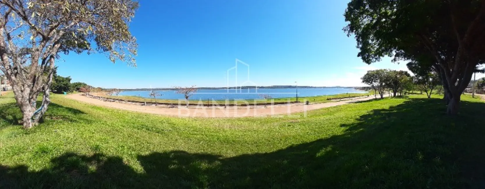 Foto 9 de Casa com 2 quartos à venda, 111m2 em Itirapina - SP