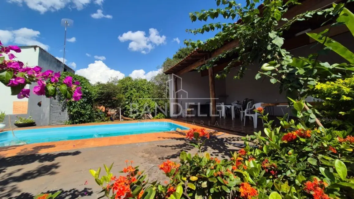 Chácara com 4 quartos à venda, 306m2 em Parque Alvorada, Araraquara - SP - imagem 1 Foto 1 de Chácara com 4 quartos à venda, 306m2 em Parque Alvorada, Araraquara - SP