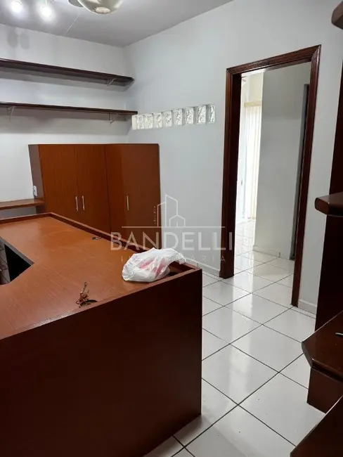 Casa com 2 quartos à venda, 211m2 em Jardim Tinen, Araraquara - SP - imagem 3 Foto 3 de Casa com 2 quartos à venda, 211m2 em Jardim Tinen, Araraquara - SP