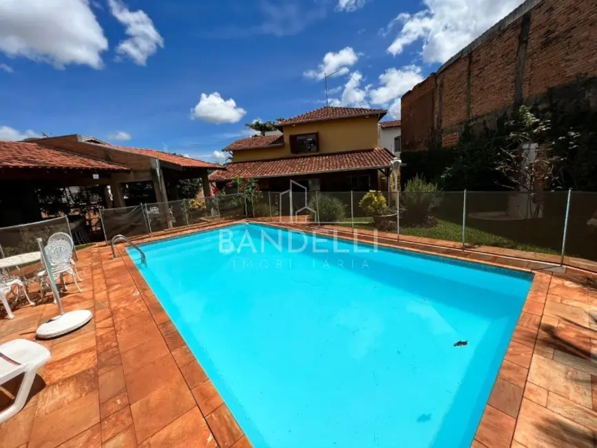 Casa com 4 quartos à venda, 363m2 em Jardim das Roseiras, Araraquara - SP - imagem 5 Foto 5 de Casa com 4 quartos à venda, 363m2 em Jardim das Roseiras, Araraquara - SP
