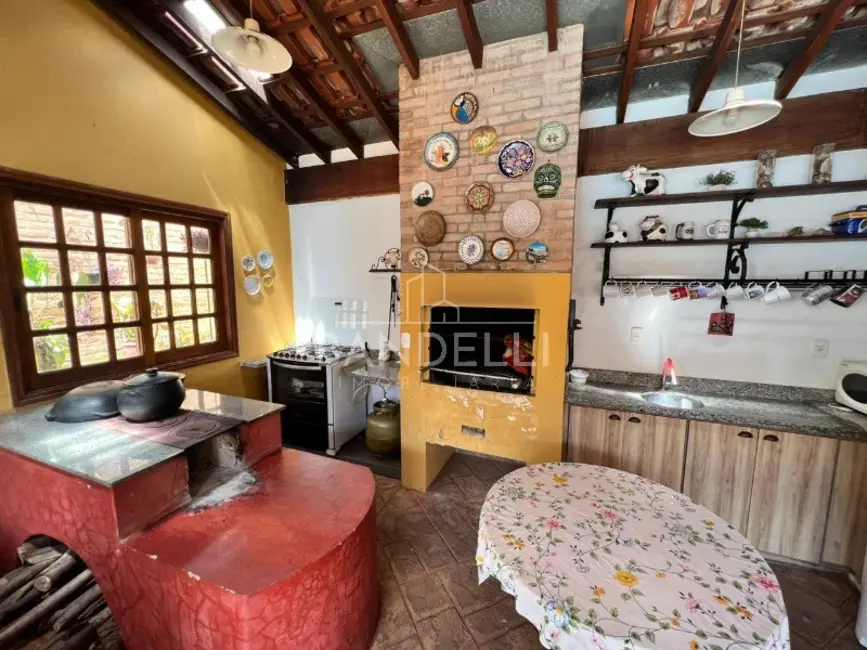 Casa com 4 quartos à venda, 363m2 em Jardim das Roseiras, Araraquara - SP - imagem 8 Foto 8 de Casa com 4 quartos à venda, 363m2 em Jardim das Roseiras, Araraquara - SP