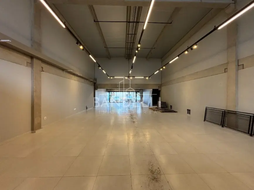 Sala Comercial para alugar, 380m2 em Jardim Primavera, Araraquara - SP - imagem 6 Foto 6 de Sala Comercial para alugar, 380m2 em Jardim Primavera, Araraquara - SP