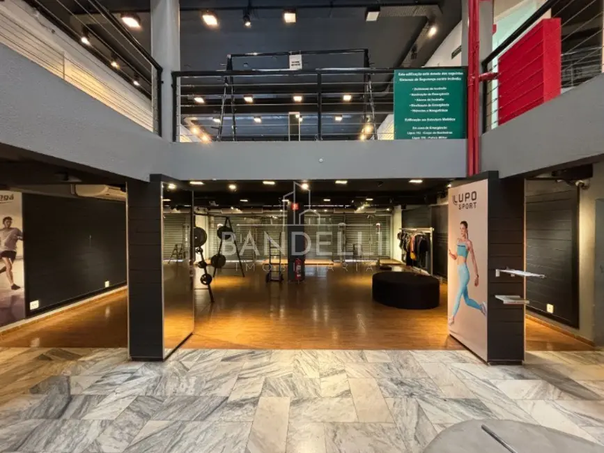 Sala Comercial para alugar, 822m2 em Centro, Araraquara - SP - imagem 3 Foto 3 de Sala Comercial para alugar, 822m2 em Centro, Araraquara - SP