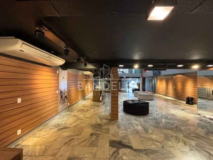 Sala Comercial para alugar, 822m2 em Centro, Araraquara - SP - imagem 8 Foto 8 de Sala Comercial para alugar, 822m2 em Centro, Araraquara - SP