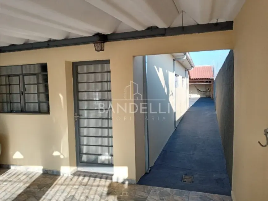 Casa com 2 quartos à venda, 211m2 em Centro, Araraquara - SP - imagem 4 Foto 4 de Casa com 2 quartos à venda, 211m2 em Centro, Araraquara - SP