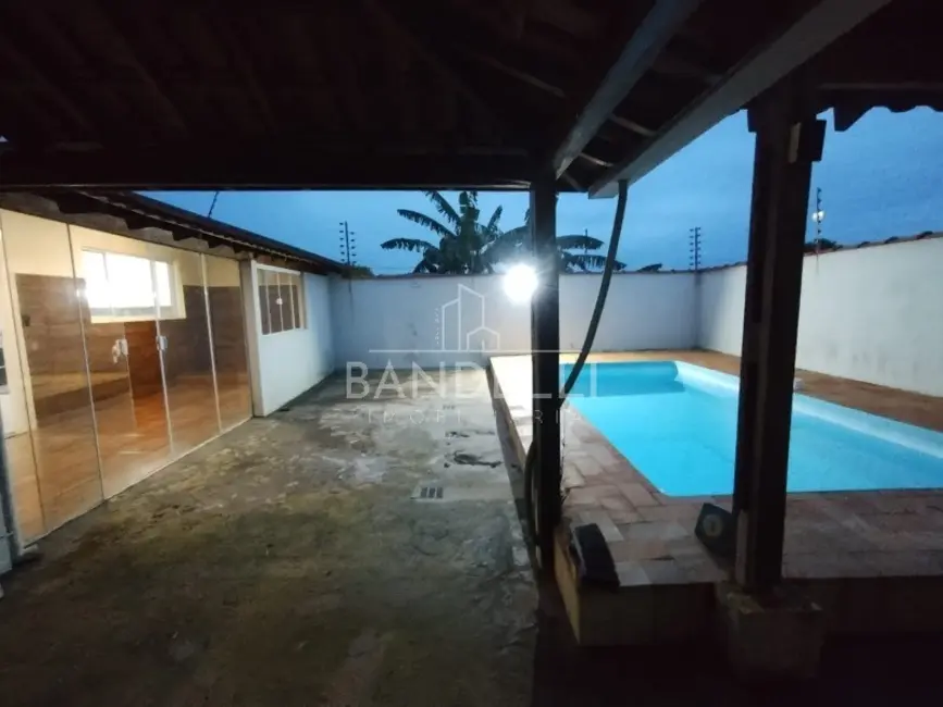 Casa com 3 quartos à venda, 322m2 em Jardim Santa Angelina, Araraquara - SP - imagem 7 Foto 7 de Casa com 3 quartos à venda, 322m2 em Jardim Santa Angelina, Araraquara - SP