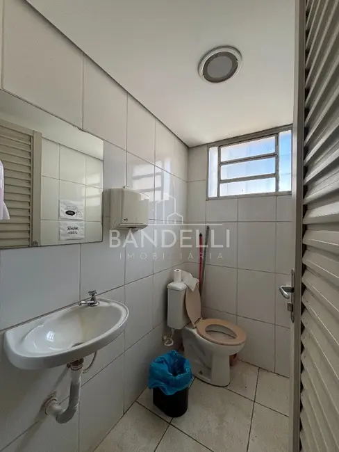 Sala Comercial para alugar, 120m2 em Centro, Araraquara - SP - imagem 6 Foto 6 de Sala Comercial para alugar, 120m2 em Centro, Araraquara - SP